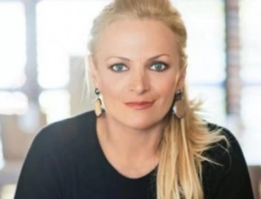 Φωτιά στο Μάτι: Η συγκλονιστική περιγραφή της Χριστίνας Λαμπίρη - «Στη γωνία του σπιτιού μας ένας άνθρωπος πέθανε»!